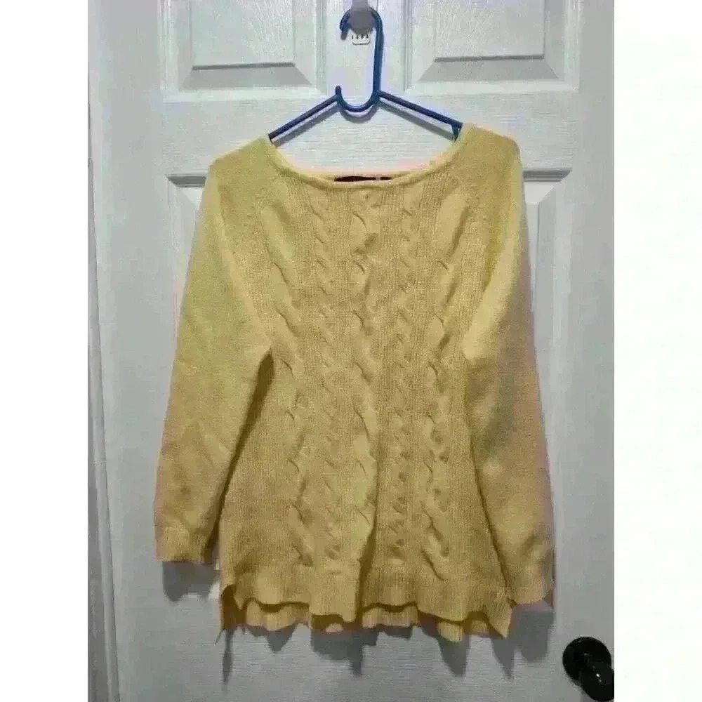 Cyrus Lemon Yellow Super Soft Sweater Size LARGE Long‎ Raglan Sleeve Cable Knit
